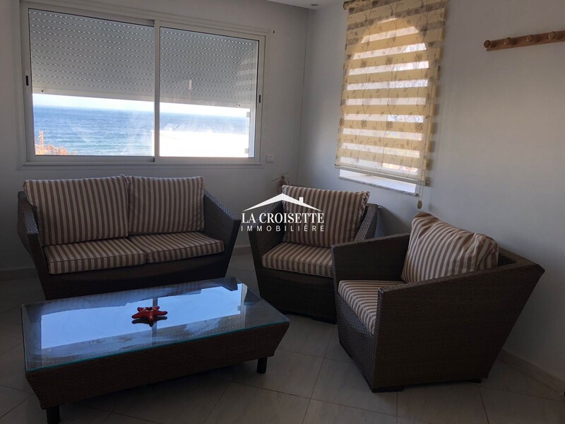 Etage de villa meublé S+3 vue sur mer à La Marsa